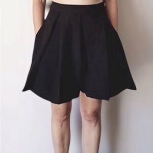 Cute Skort, made by Deandri. Black. Medium.
